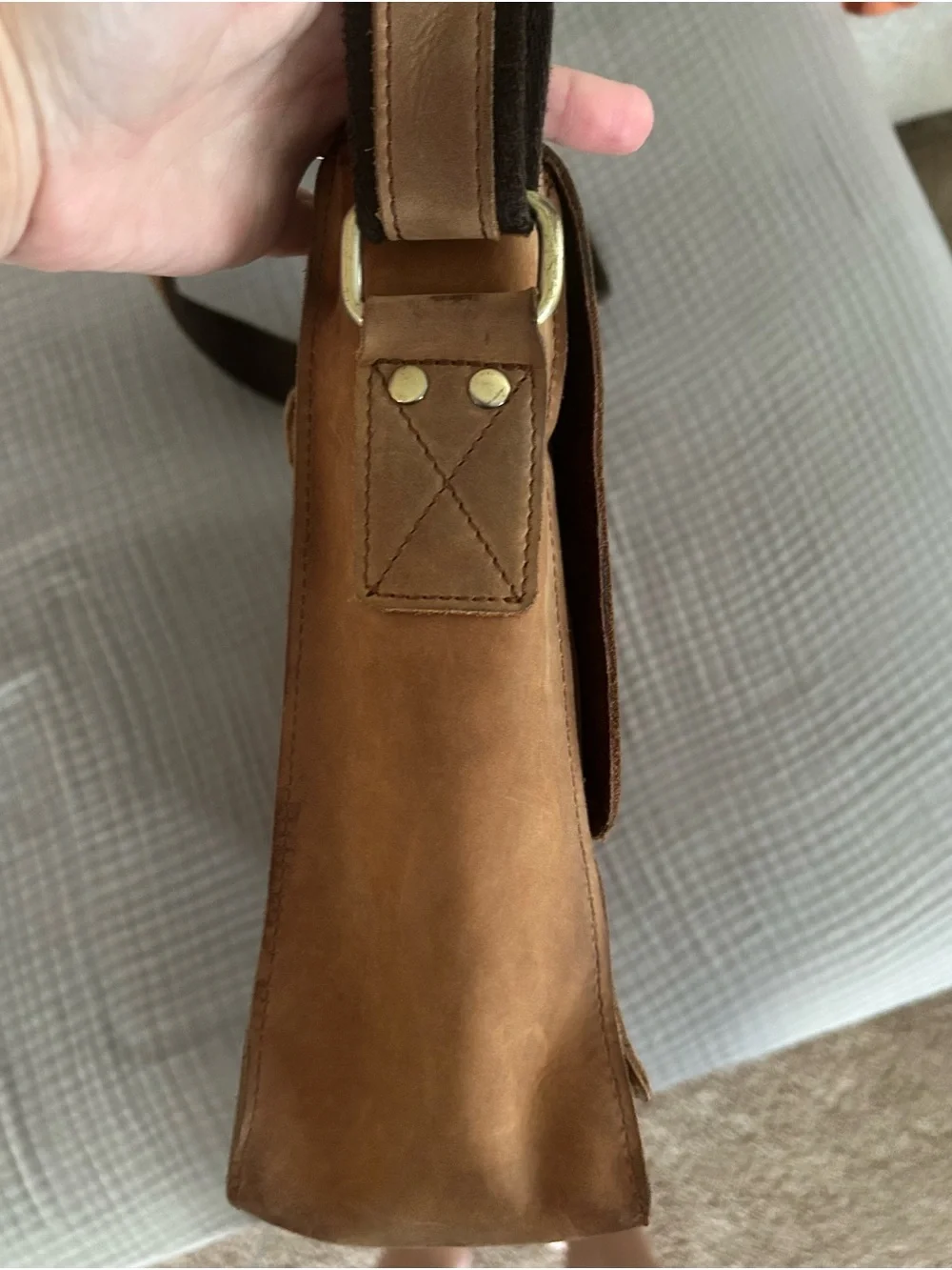 ZLYC Messenger Bag Unisex Brown Leather Medium Satchel Shoulder Laptop